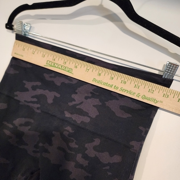 Spanx Look At Me Now Camo Leggings Seamless Tights Shaping Support 7/8 Length Md - Picture 6 of 9